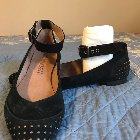 Black Shoes 67 Brand Studs Ankle Strap, NWT. Spain Size 8.5 - Picture 5 of 6